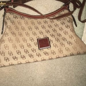 Dooney and bourke purse